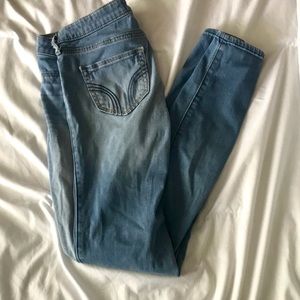 Hollister Light Wash Jean Leggings Size 5 LONG
